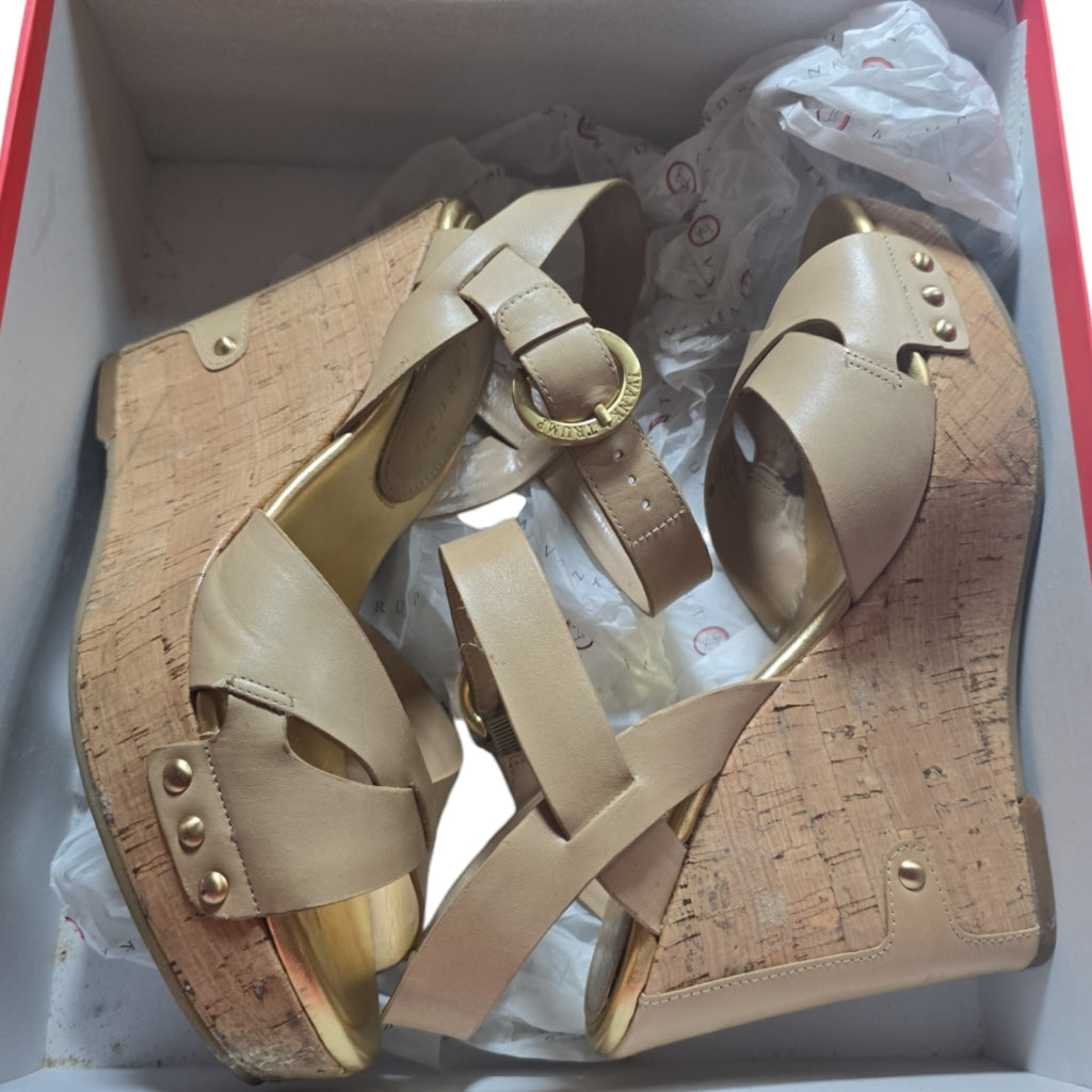 Vintage Women's Ivanka Trump Ithalina Beige Cork Wedge Leatger Sandals Size 8.5