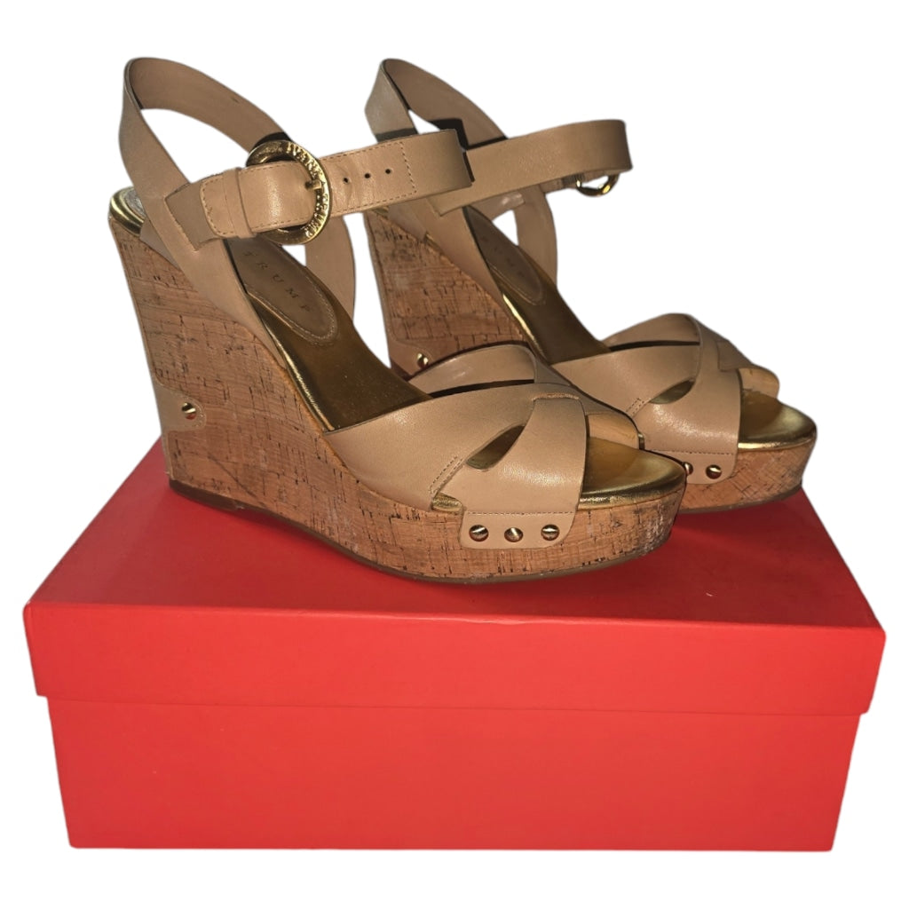 Vintage Women's Ivanka Trump Ithalina Beige Cork Wedge Leatger Sandals Size 8.5