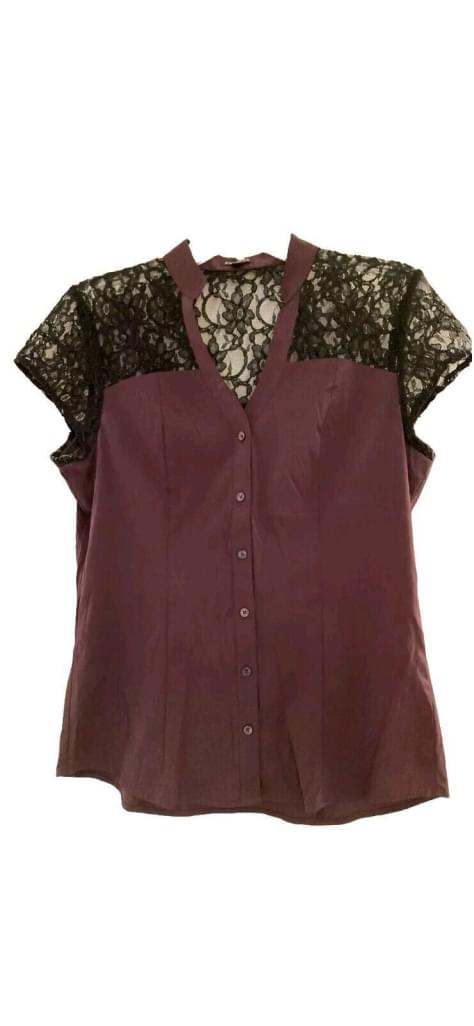 EXPRESS ELITE STRETCH BURGANDY BLACK LACE CAP SLEEVE BLOUSE MEDIUM