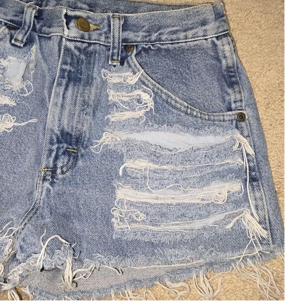 VTG Custom Distresed Wrangler Cheeky Shorts 100% Cotton Denim Cutoff SZ 30