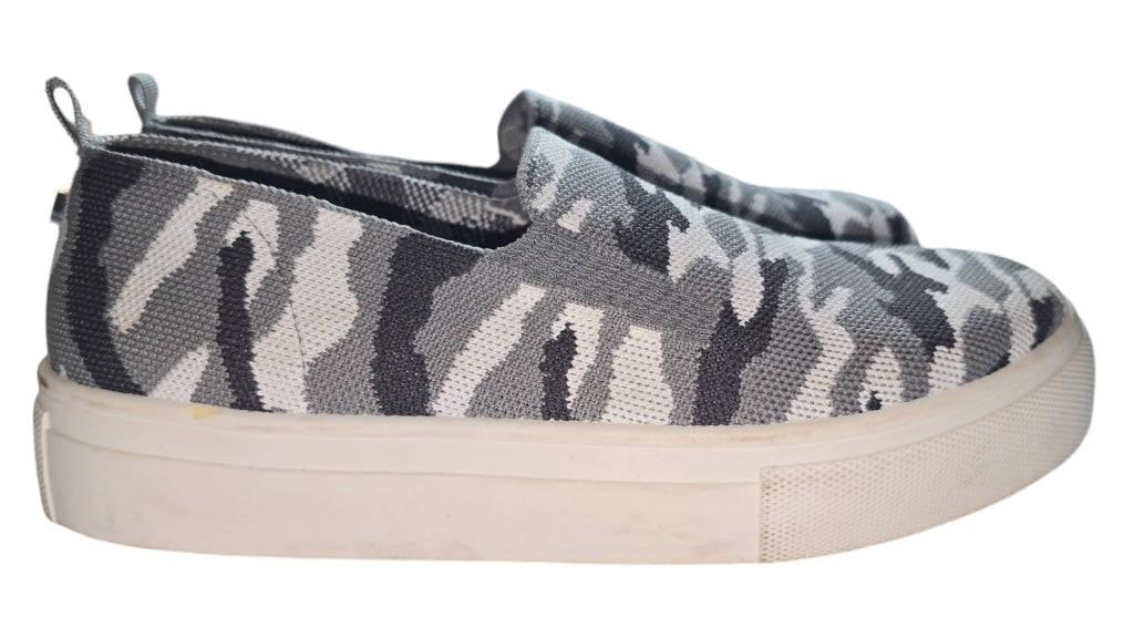 Women's Steve Madden Darayl Slip On Sneakers, Gray Camo, Size 9