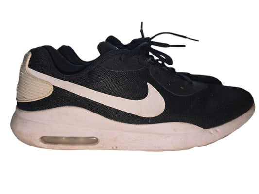 Nike Air Max Oketo Black SZ 9.5 - AQ2235-002