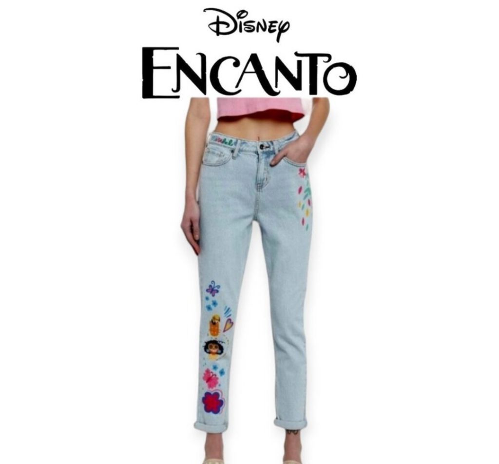 Women's Disney Encanto Mirabel Mom Jeans Size 5