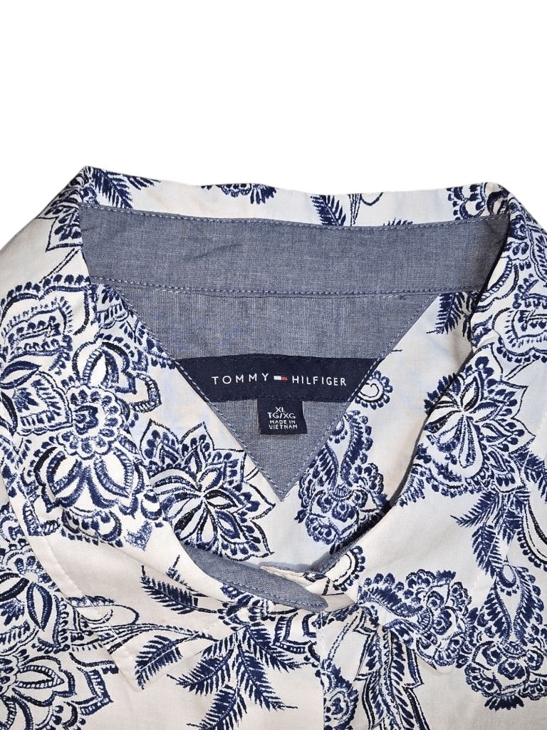 Women's Tommy Hilfiger Blue and White Roll Tab Floral Button Blouse Size XL