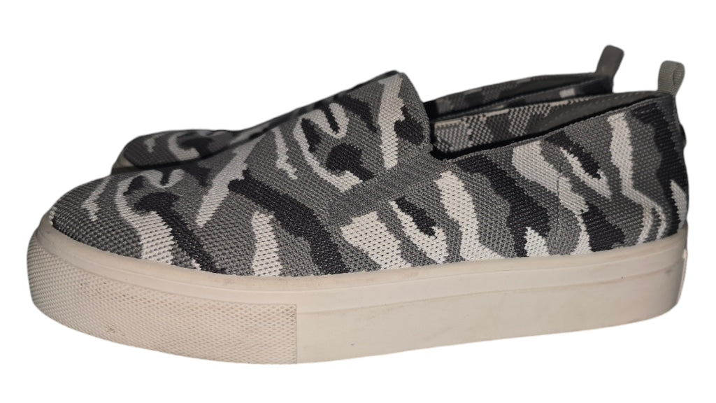 Women's Steve Madden Darayl Slip On Sneakers, Gray Camo, Size 9