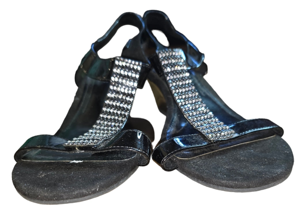 Women's Comfort Plus by Predictions Black Embellished Wedge Sandals SZ 10 WIDE