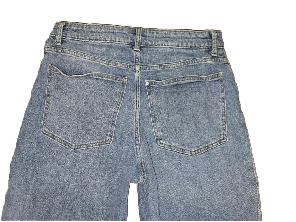 H&M Straight Button-Fly Jeans Medium Wash Size 10 Blue Denim Jeans