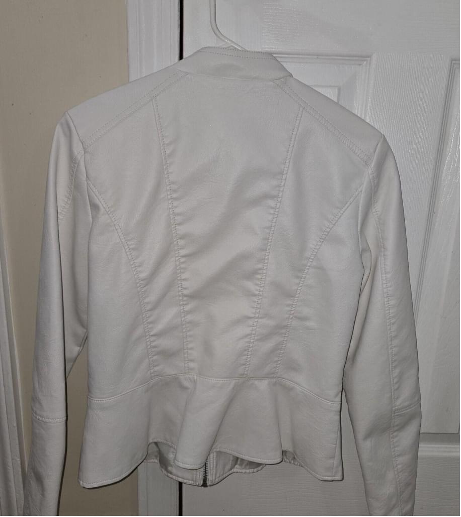 Baccini Faux leather Motto Jacket Lined Size SMALL Full Zip Off White