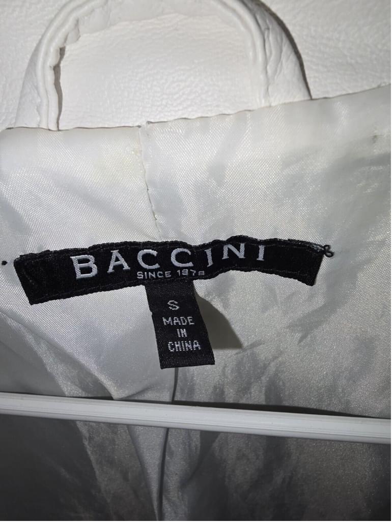 Baccini Faux leather Motto Jacket Lined Size SMALL Full Zip Off White