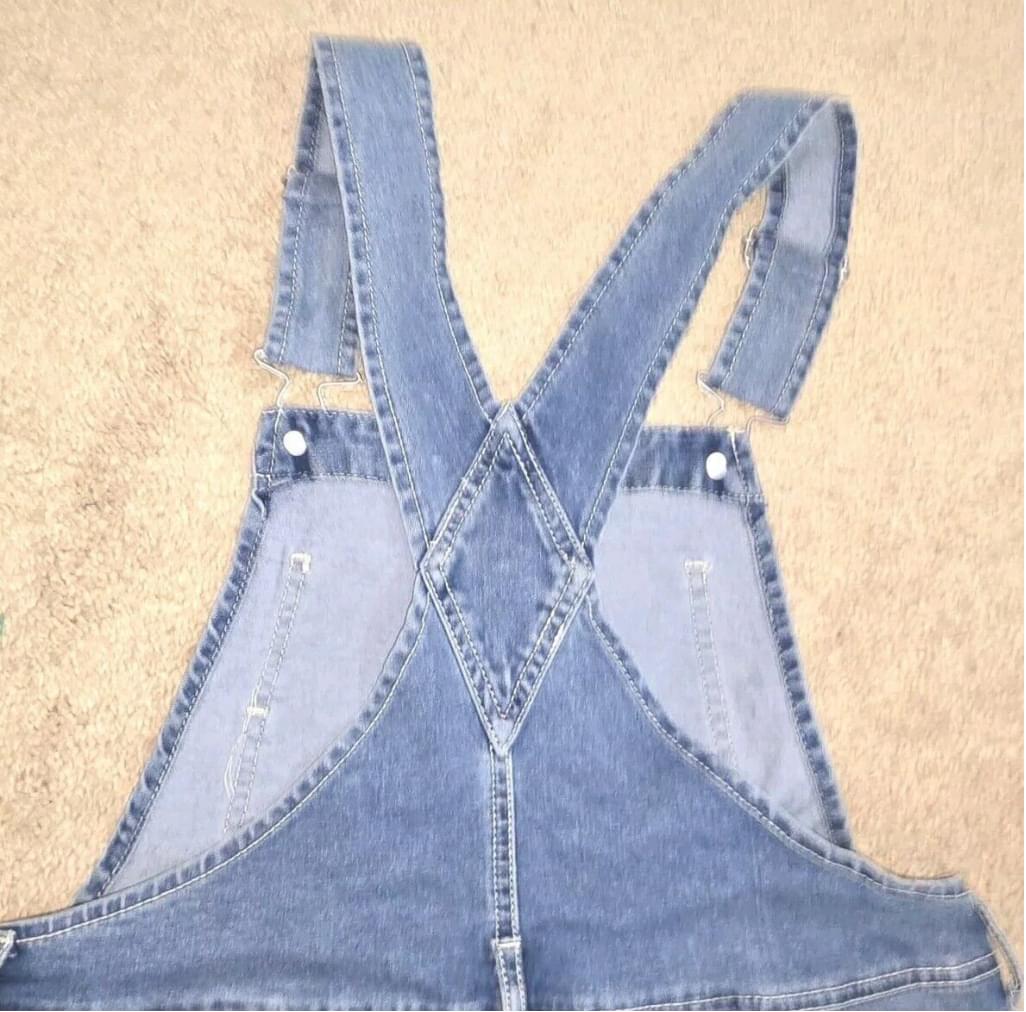 VTG No Boundaries 4 / 5 SMALL Distressed Blue Denim Cuffed Overalls Shorts