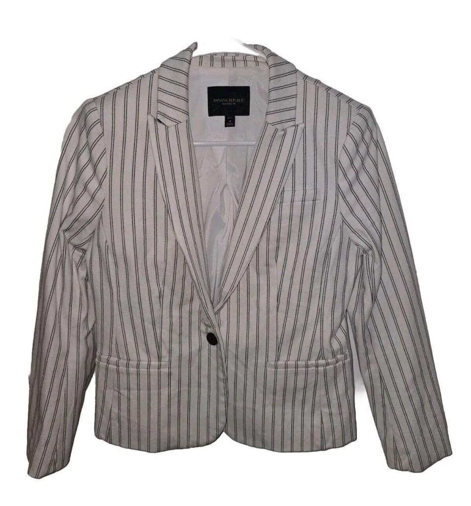 Banana Republic Ivory Navy Pinstripe Blazer One Button Notch Collar SZ 4 PETTITE