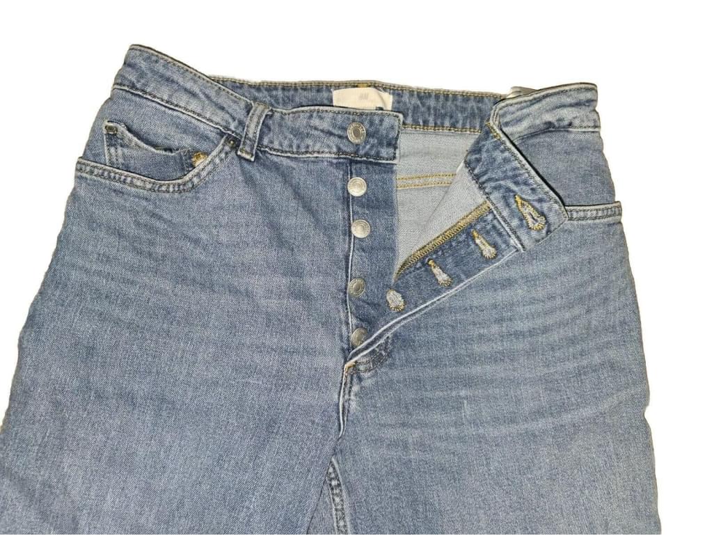 H&M Straight Button-Fly Jeans Medium Wash Size 10 Blue Denim Jeans