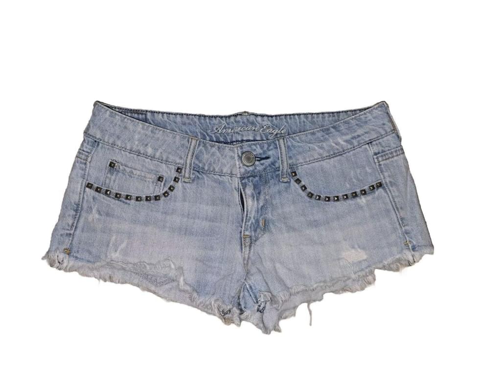 Y2K American Eagle 'Live Your Life' Distressed Studded Short Shorts SZ 6