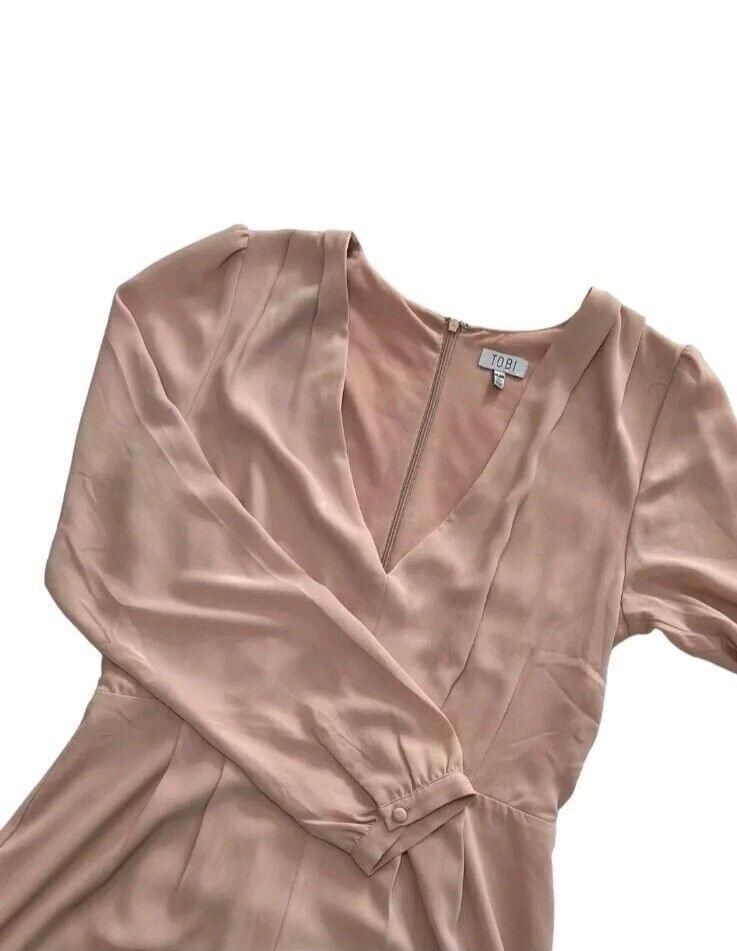 Tobi Soft Light Pink Deep V-Neck Long Sleeve Shorts Romper Sz M