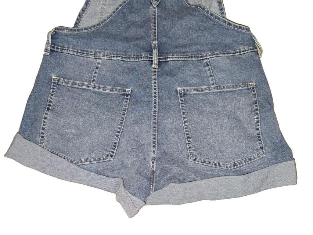 VTG No Boundaries 4 / 5 SMALL Distressed Blue Denim Cuffed Overalls Shorts