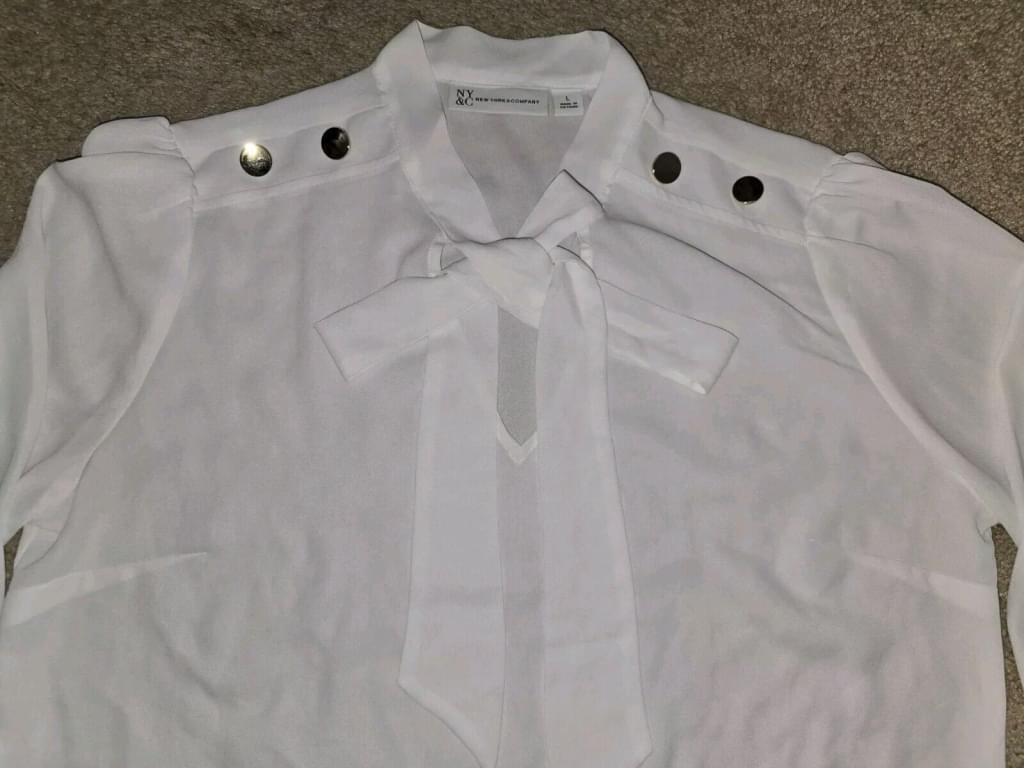 New York & Company Bow Tie Neck sheer Blouse White Gold Buttons Size LARGE